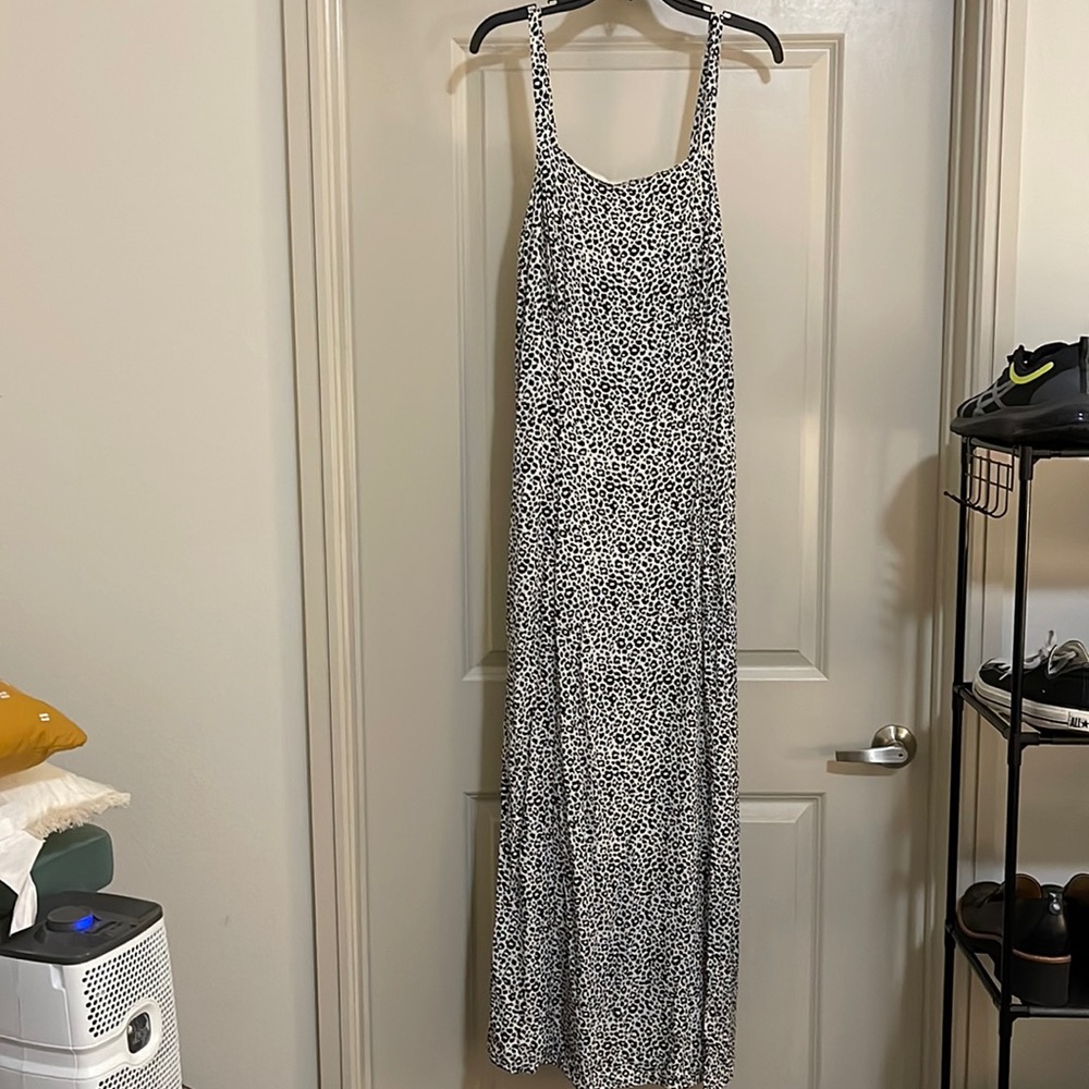 Old Navy leopard print dress